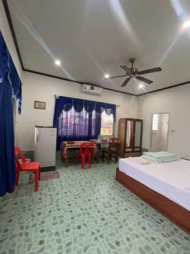 Relysenior Joli Guesthouse in Savannakhet