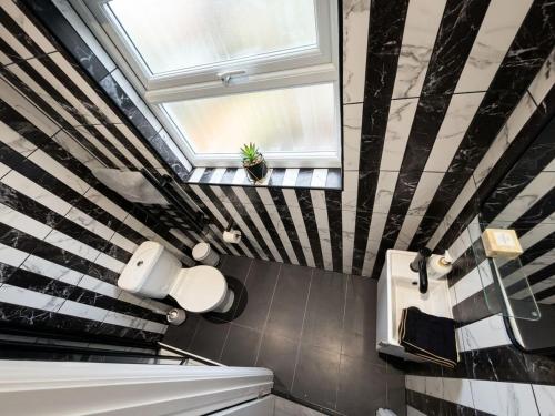 Clapton Station Luxury Studios near Central London