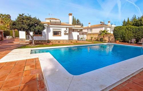 Amazing Home In Malaga