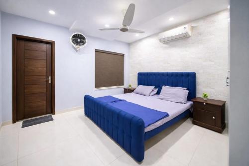 Private 2BD Apartment Opposite Dha Phase 8 - image 8