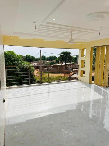Villa 4 chambres salon disponible à Bobo derrière l'aéroport à Belleville (Villa 4 chambres salon disponible a Bobo derriere l'aeroport a Belleville) in Bobo Dioulasso