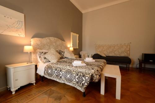 Triple Room with Private External Bathroom image 7