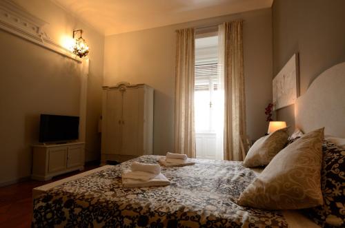 Triple Room with Private External Bathroom image 5