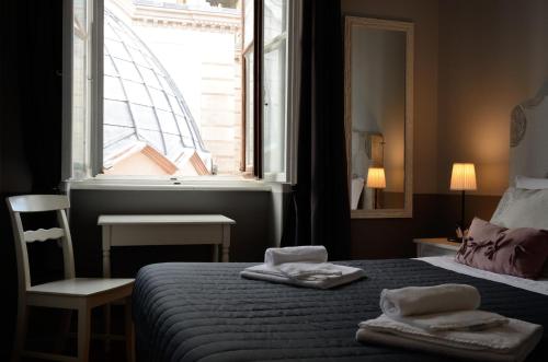 Double Room with Private External Bathroom image 7