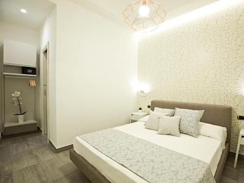 Parthenope Suite – Naples, CO
