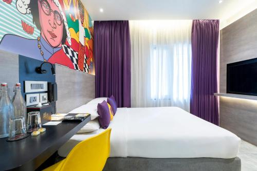 room detail thumbnail 0