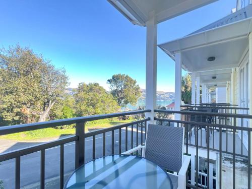 陽台/露台, 1-Bedroom Retreat with Spa Bath & Harbour Outlook in 阿卡羅阿