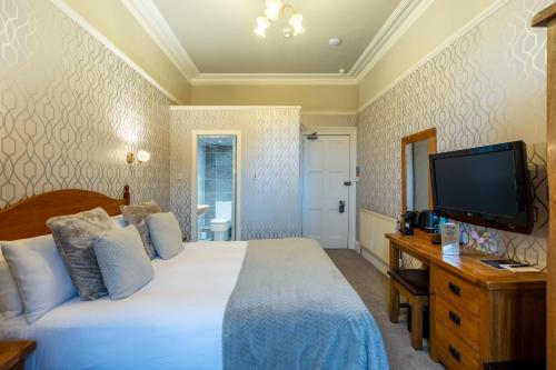 Gifford House - image 41