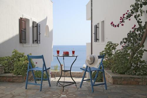 Yalis Hotel - image 13