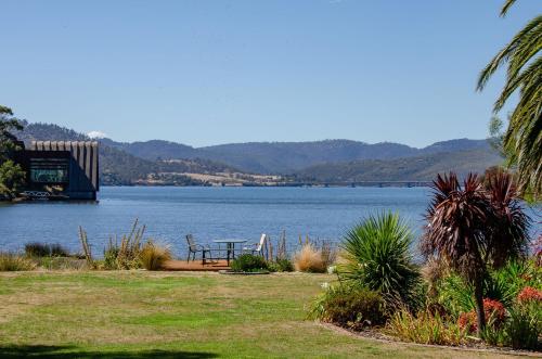 Pelican Place - absolute waterfront overlooking MoNA – khách sạn tại Bắc Hobart