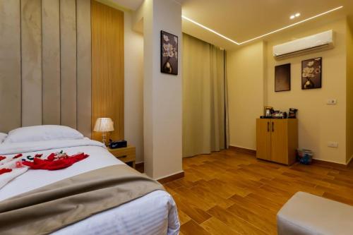 New rizk pyramids inn - image 13