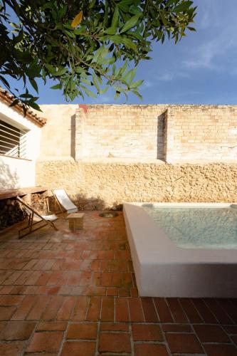 Dārzs, Gran casa de pueblo en el Penedés (Gran casa de pueblo en el Penedes) in Sant Jaume Dels Domenys