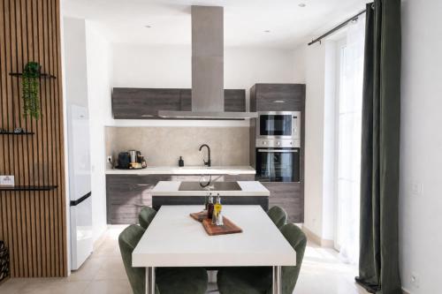 Apparemment cosy avec balcon plein centre de Cannes - Carla home