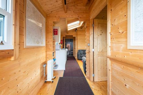 Peaceful log cabin nr Ross-on-Wye, Herefordshire in Hentland