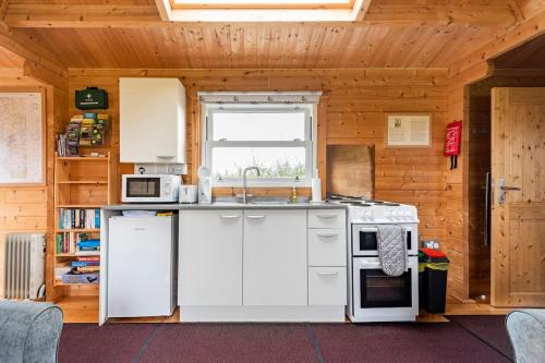 Peaceful log cabin nr Ross-on-Wye, Herefordshire in Hentland