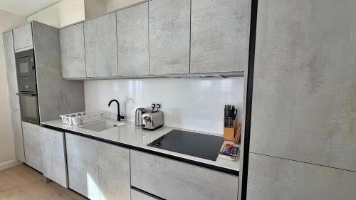 Fulham Hestercombe House by Viridian Apartments - image 7
