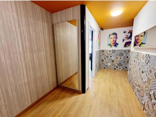 Arc House Barcelona – Barcelona, NJ