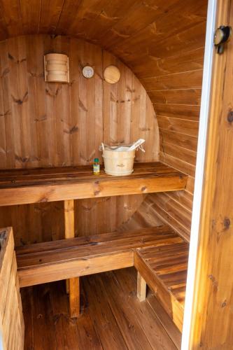 桑拿, Chalet mit Sauna, Kamin & Fernblick im Steigerwald in 施呂瑟爾費爾德