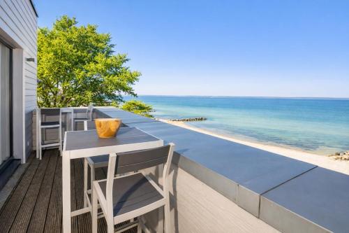 Ostsee Suite 1 - Strandperle in Niendorf, Deutschland