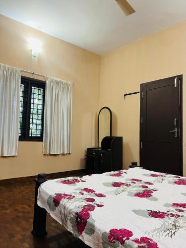. Chirakkal Heritage Luxury Homestay