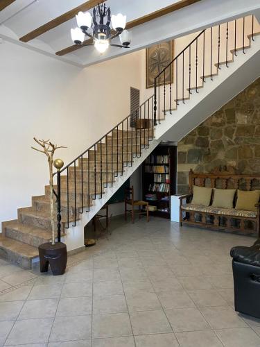 Vestabils, El Far D'empordà (El Far D'emporda) in Vila-sacra