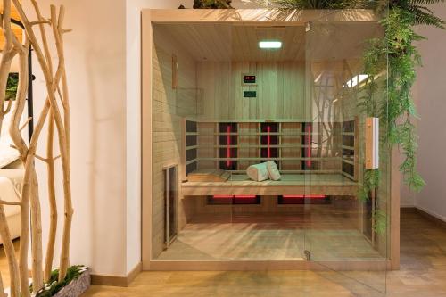 Haven Loft Como - Private Spa, Parking & Jacuzzi, Como (foto 3)