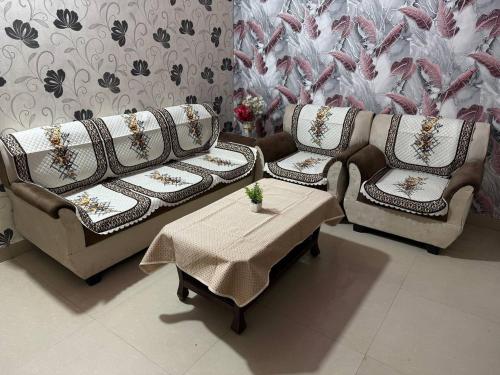 Karuna Homestay photo 4