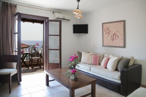 Yalis Hotel - image 5