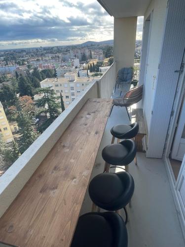 Grand appartement avec vue sepctaculaire in Figuerolles