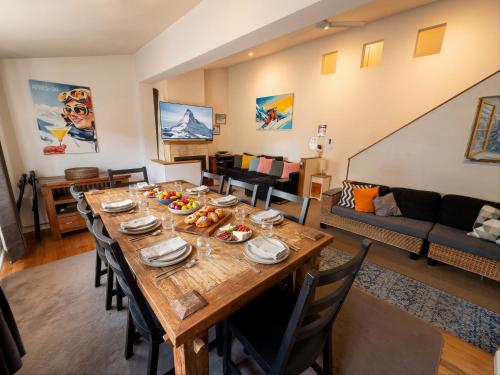 Glacier Chalet - Luxury Mt Buller Ski Chalet • Fireplace •Sleeps 14 in Buller-hegy