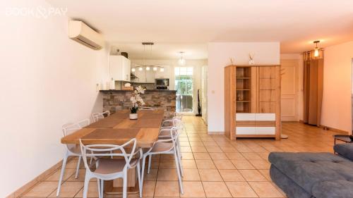 maison vacances 6 à 8 personnes parc du verdon (maison vacances 6 a 8 personnes parc du verdon) in Sillans La Cascade ciems