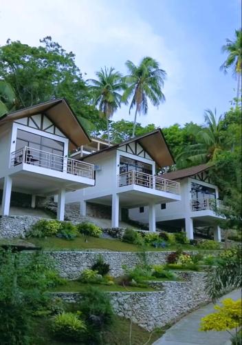 ISLAND GARDEN BEACH RESORT in Kaputian District - Samal Island