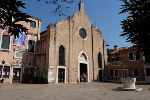 Stylish Self-Contained Room & Bath in Castello between Biennale & San Marco 5