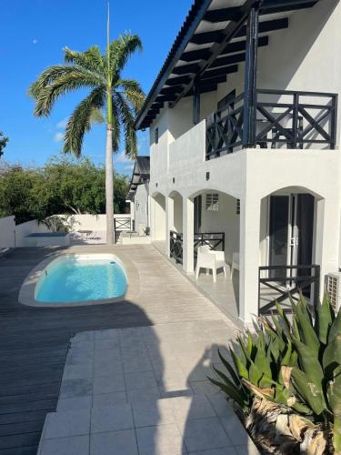 Cas Grandi Studios & Apartments with Pool & Jacuzzi in Nieuwpoort