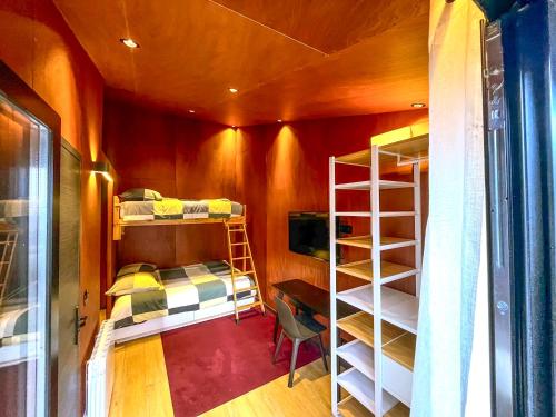 Chalet urbain-150m2 jardin privatif-15mn de Paris in Льо Бурже