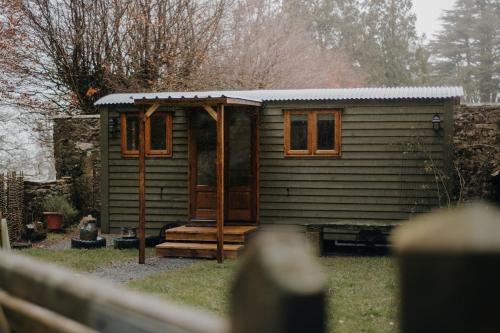 Shepherds Hut in Boltons