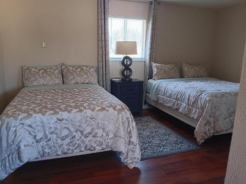 Route 52 Inn
