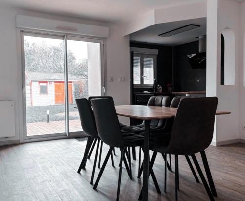 Maison 4 chambres 8 couchages à 15 min d Angers gîte à louer Saint-Clément-de-la-Place