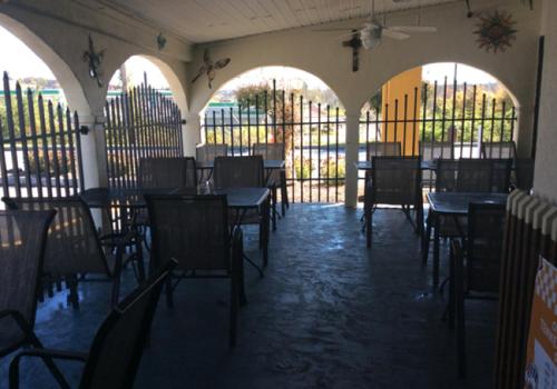 勒努瓦市溫德姆戴斯酒店 (Days Inn by Wyndham Lenoir City) in 勒努瓦市