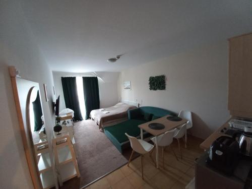 Pool&Relax Apartman Zalakaros in ซาลาคารอส