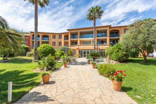 Résidence Pierre & Vacances La Pinède - Hôtel - Hyères