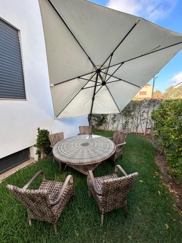 Villa 4 niveaux avec piscine - plage à 5min (Villa 4 niveaux avec piscine - plage a 5min) in Sidi Rahal