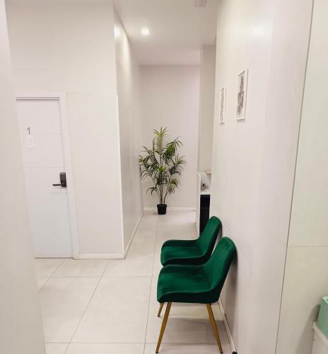 Hostel OASIS in كارابانتشيل