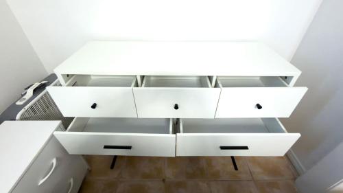 Walkable Location - 99 Steps to Beach - Pool apts - image 4