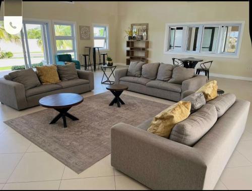 Natty’s Cozy Beach house in Hanover Jamaica in Lucea