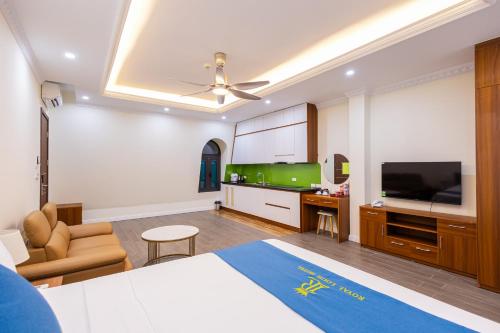 room detail thumbnail 0