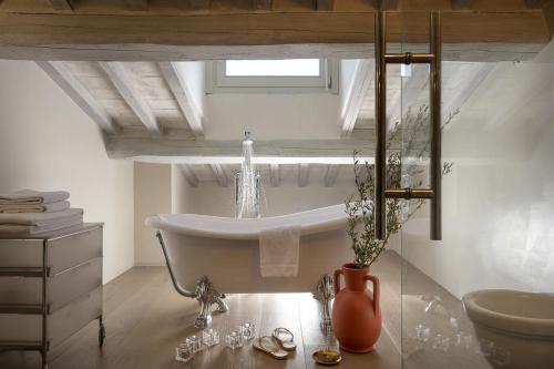 المنظر الخارجي, Contemporary Villa With Pool Near Cortona in Cortoreggio