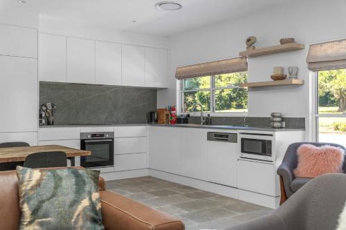 Grovebrook Cottage, Broughton in Broughton Vale