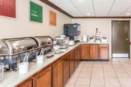 餐飲選擇, Comfort Inn Franklin Highway 96 in 富蘭克林