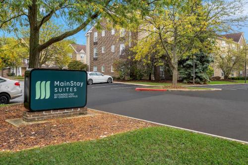 MainStay Suites Middleburg Heights Cleveland Airport in Middleburg Heights, USA